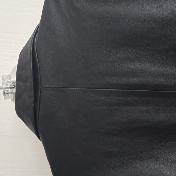 Jaclyn Smith Classics Genuine Leather Jacket - Picture 7 of 10